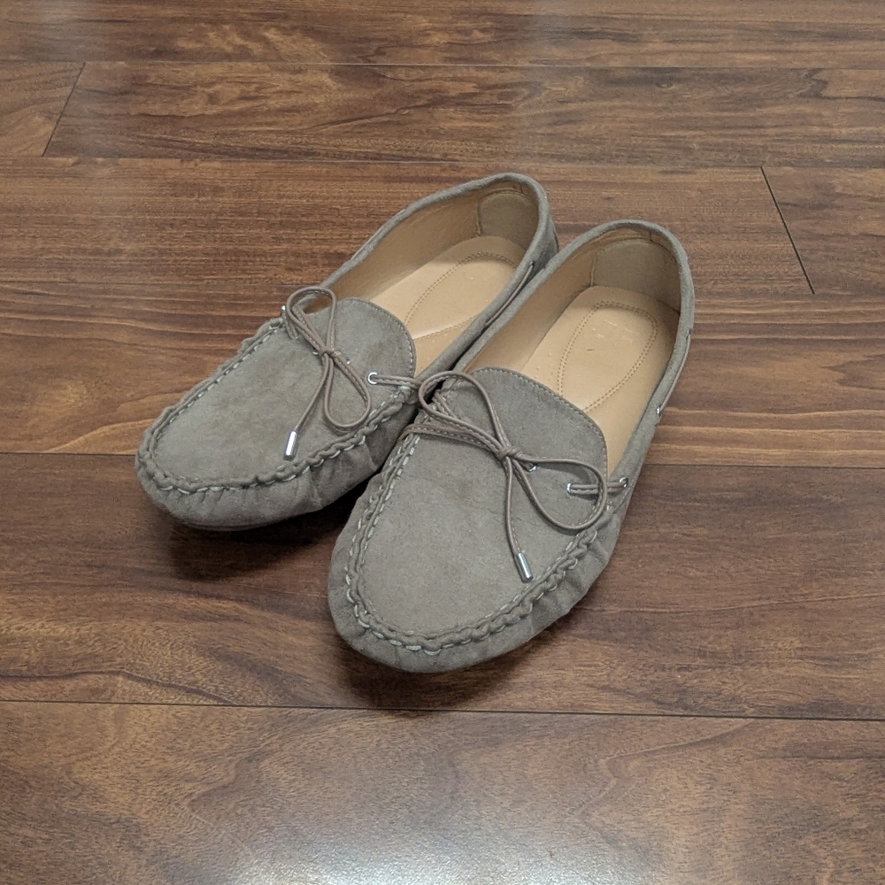 Women's Tan Moccasin Loafers